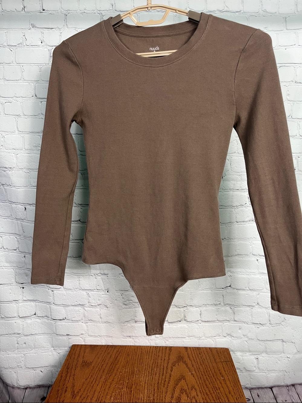 Nuuds Ribbed crewneck long sleeve bodysuit in Mocha size Medium